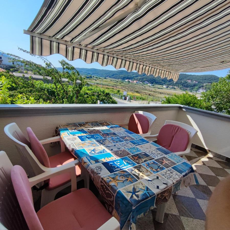 Apartmani Olivera 2 Supetarska Draga Buitenkant foto